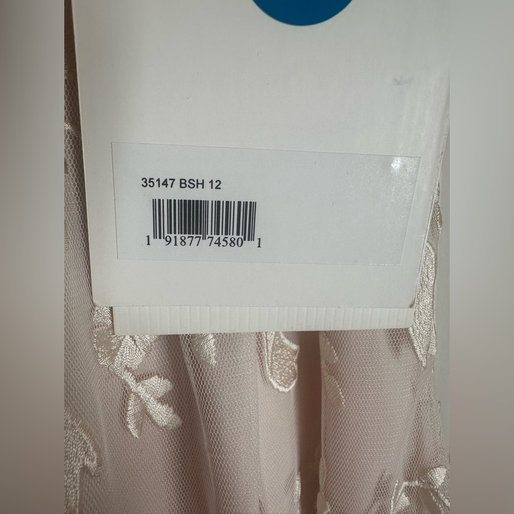 NWT Mac Duggal #35147 Sheer Neck Flutter Sleeve Dress in Blush - Picture 8 of 12